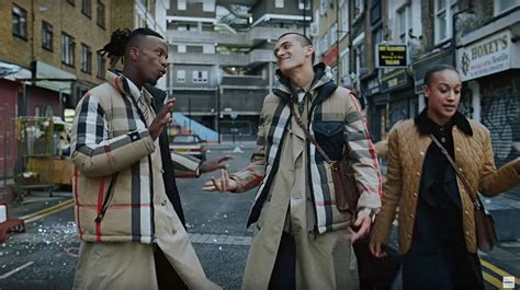 Seen+Noted: Burberry remakes Singing in the Rain in 